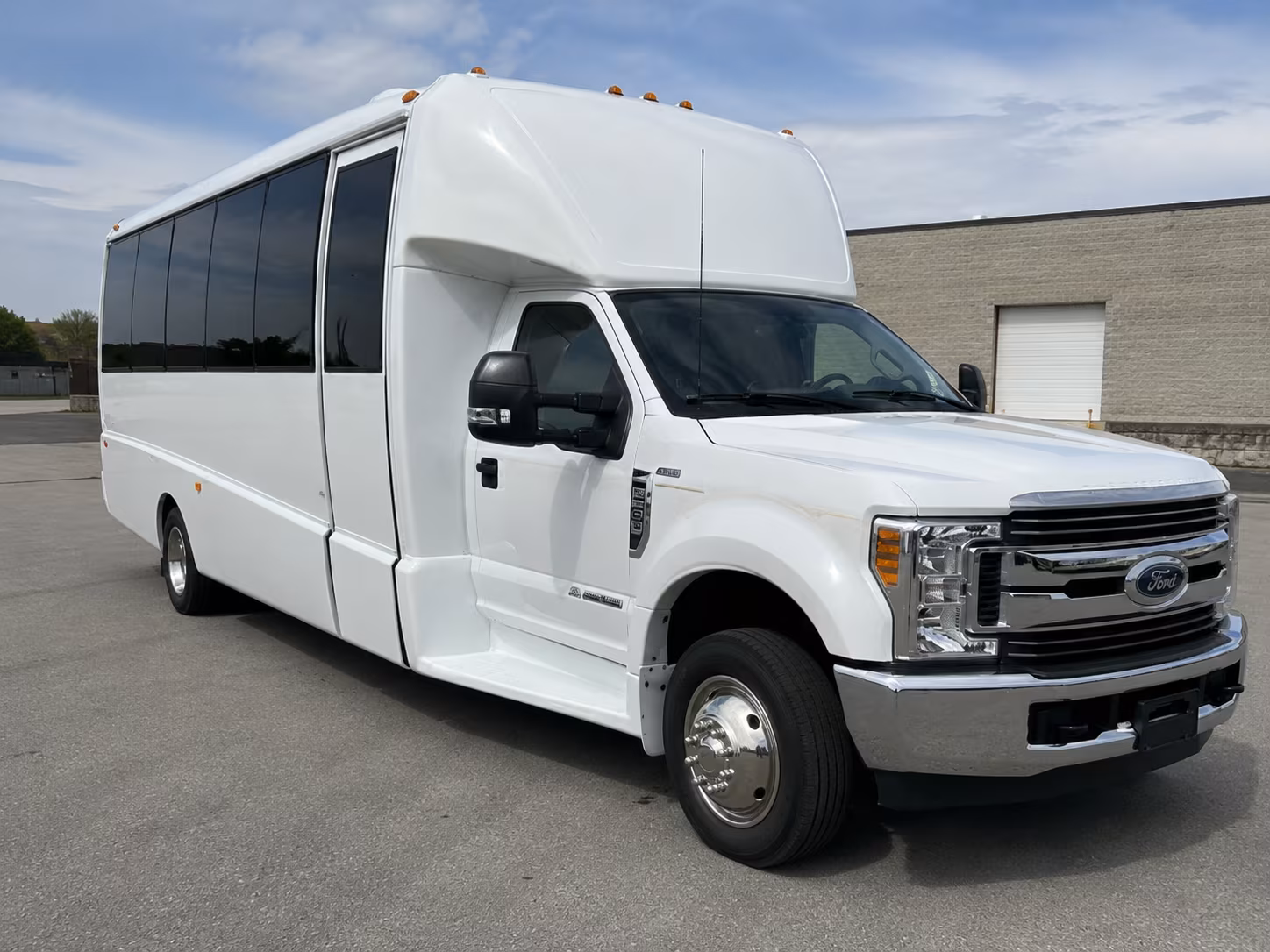 austin travel to austin concerts with a charter bus rental
