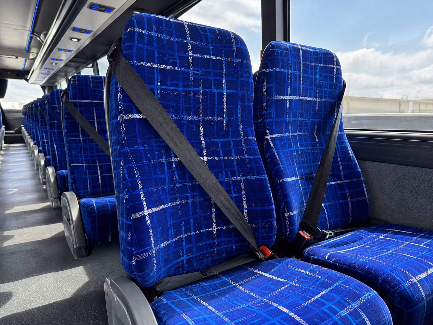 killeen make the ride part of the fun with killeen prom transportation