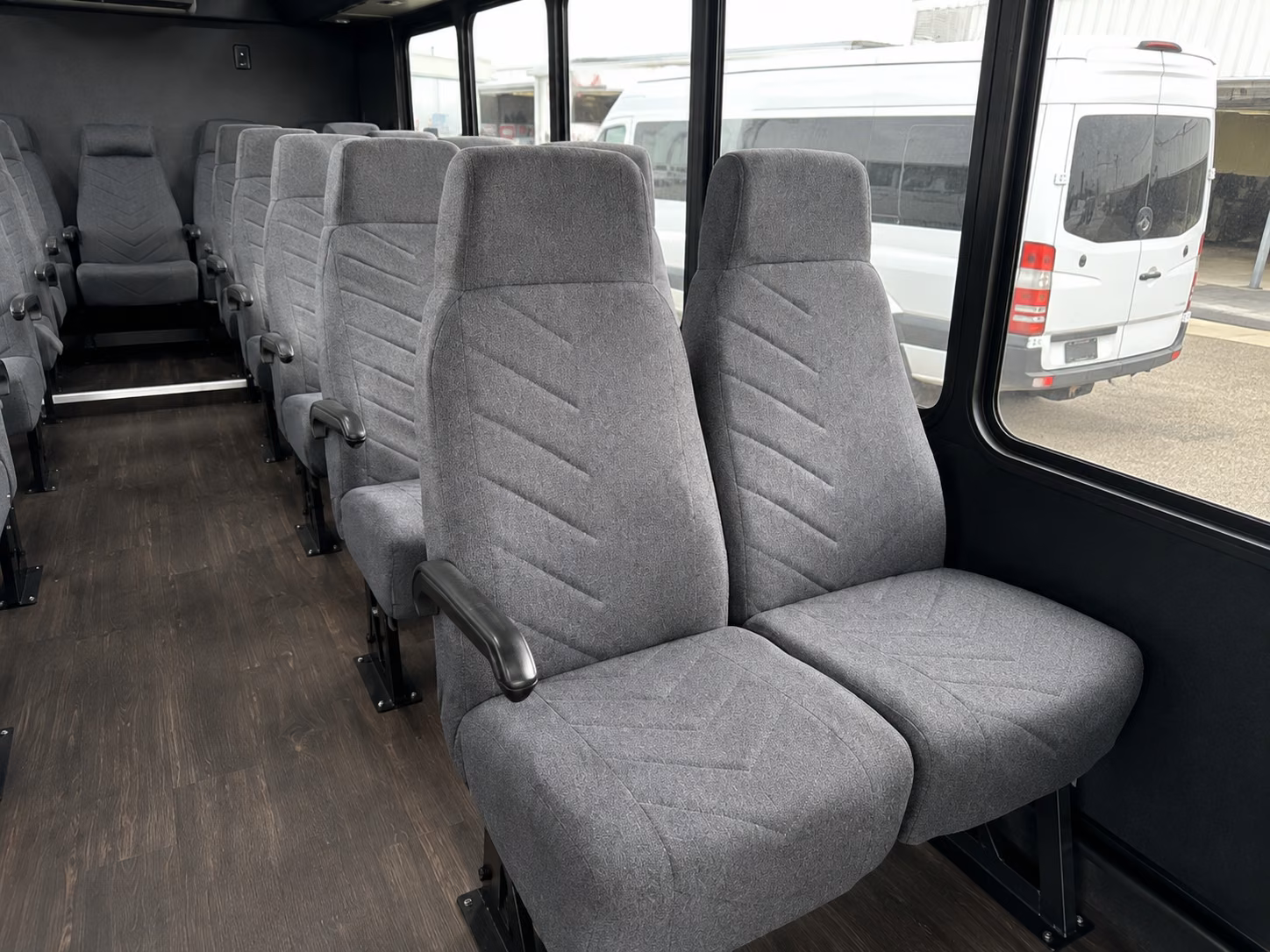 new braunfels employee shuttles in new braunfels for any company