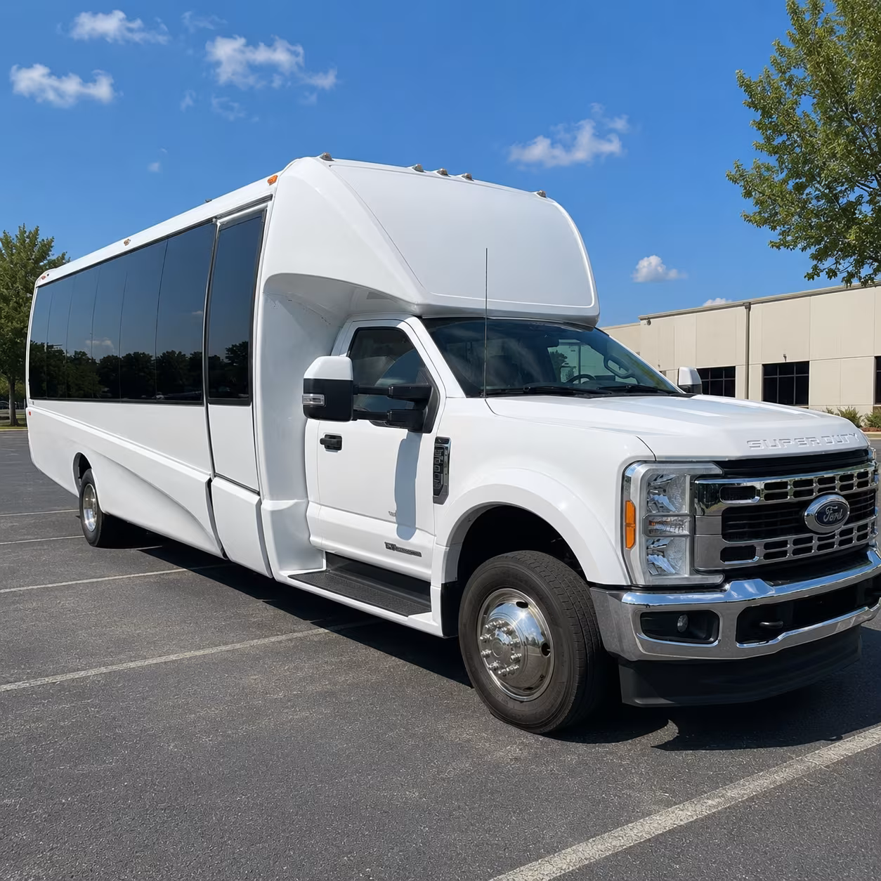 shuttle your guests from round rock hotels to any hill country venue